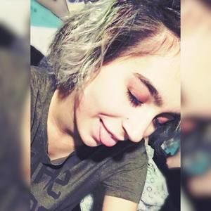 Meet your Posher, Maya